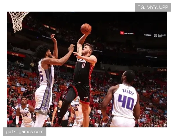 劳尔无球跑动如何重塑球队战术体系并提升进攻效率 劳尔无球跑动如何重塑球队战术体系并提升进攻效率